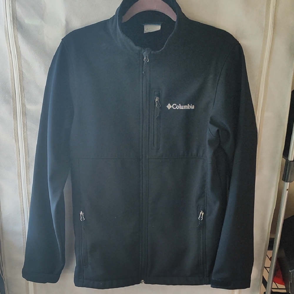 Columbia Men's Black Performance Jacket
